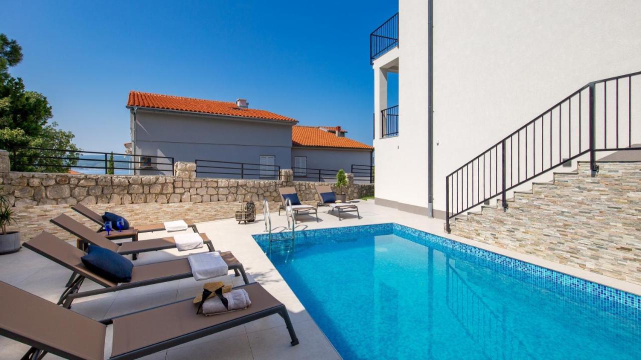 Apartments Villa Frankola With Swimming Pool Crikvenica Zewnętrze zdjęcie