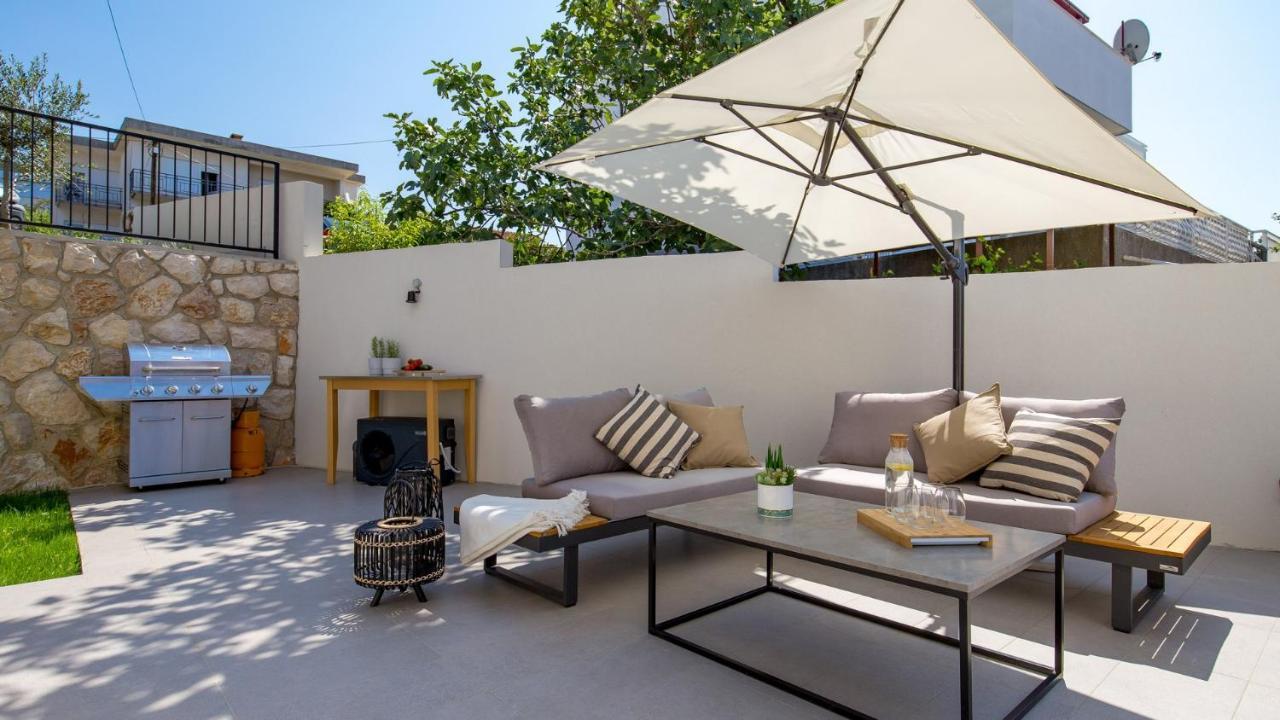 Apartments Villa Frankola With Swimming Pool Crikvenica Zewnętrze zdjęcie