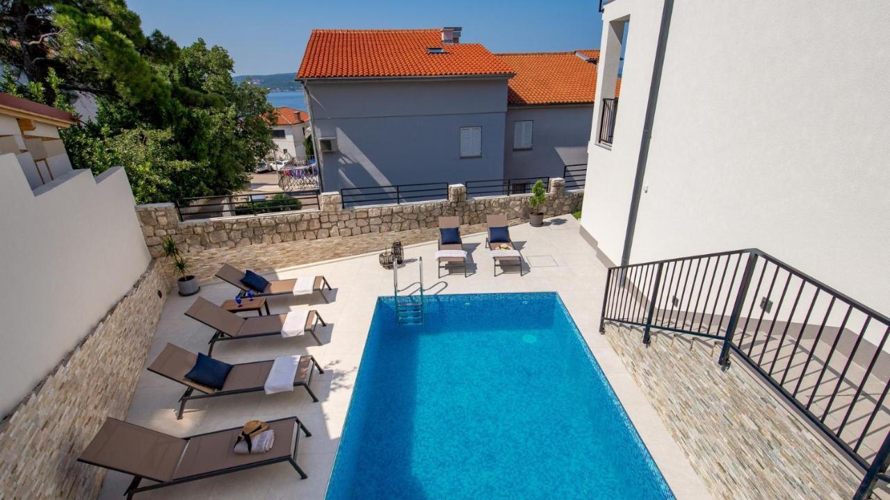 Apartments Villa Frankola With Swimming Pool Crikvenica Zewnętrze zdjęcie