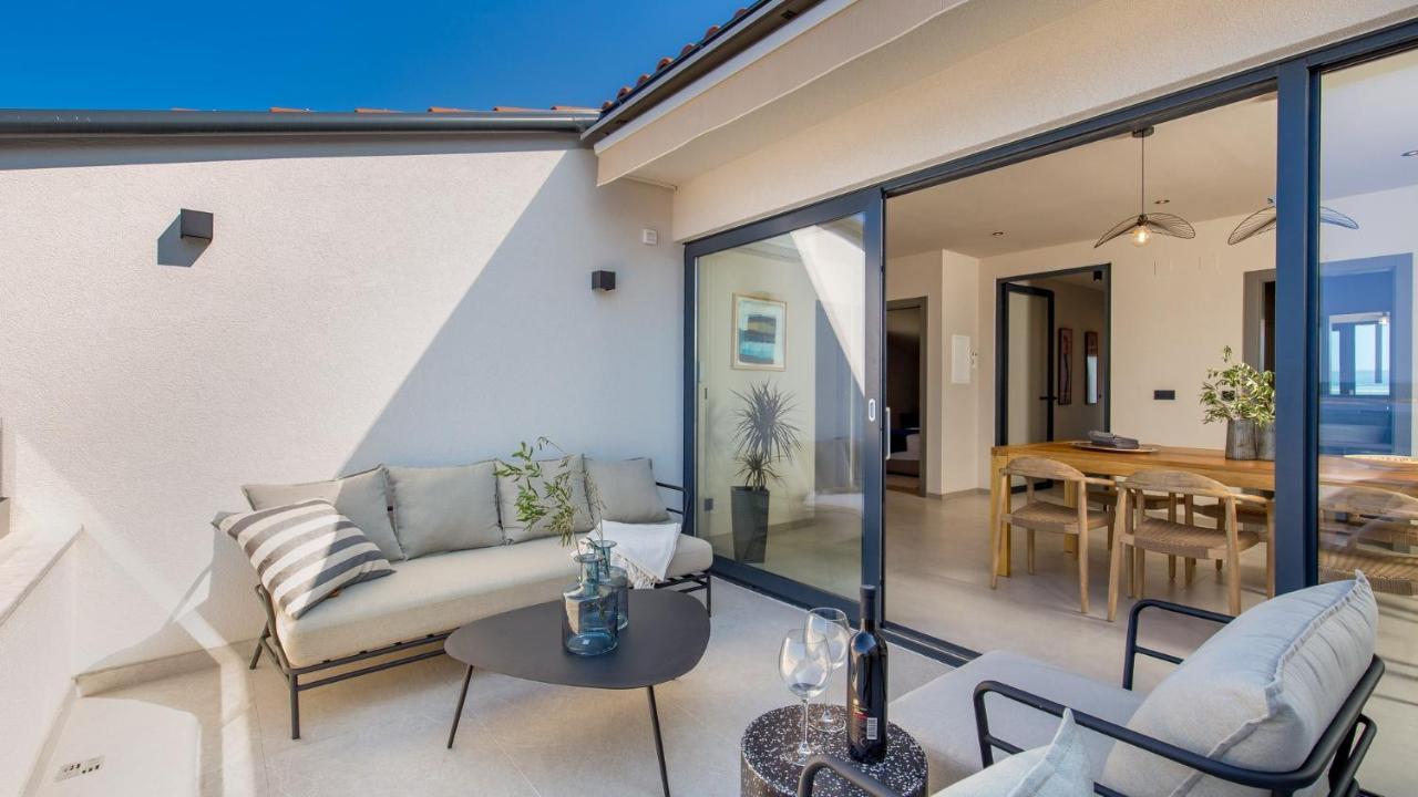 Apartments Villa Frankola With Swimming Pool Crikvenica Zewnętrze zdjęcie