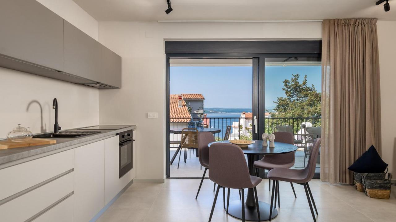 Apartments Villa Frankola With Swimming Pool Crikvenica Zewnętrze zdjęcie