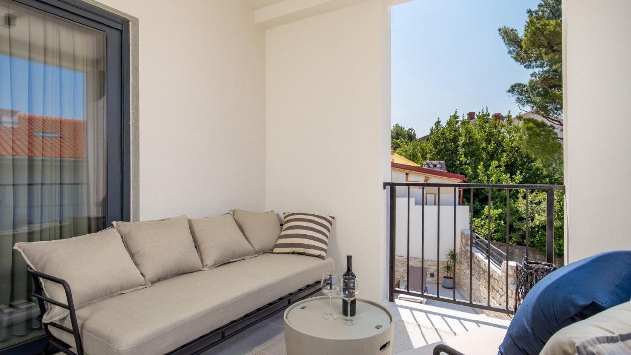 Apartments Villa Frankola With Swimming Pool Crikvenica Zewnętrze zdjęcie