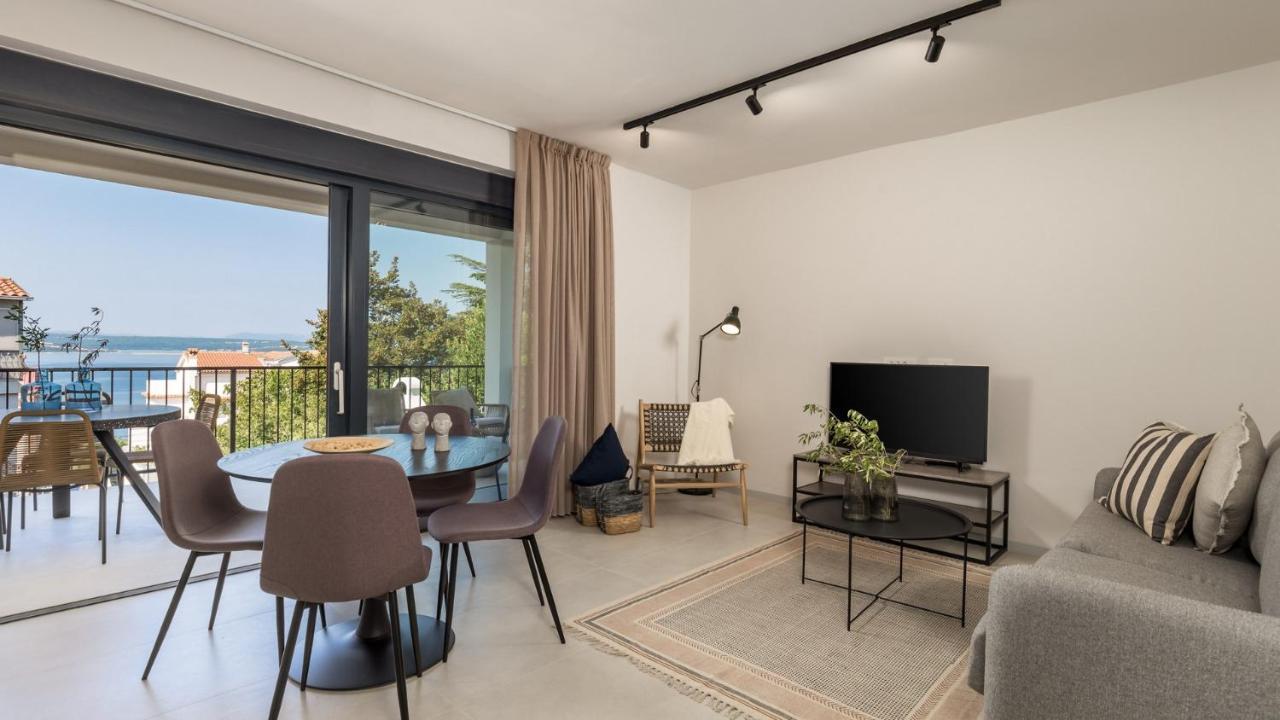 Apartments Villa Frankola With Swimming Pool Crikvenica Zewnętrze zdjęcie
