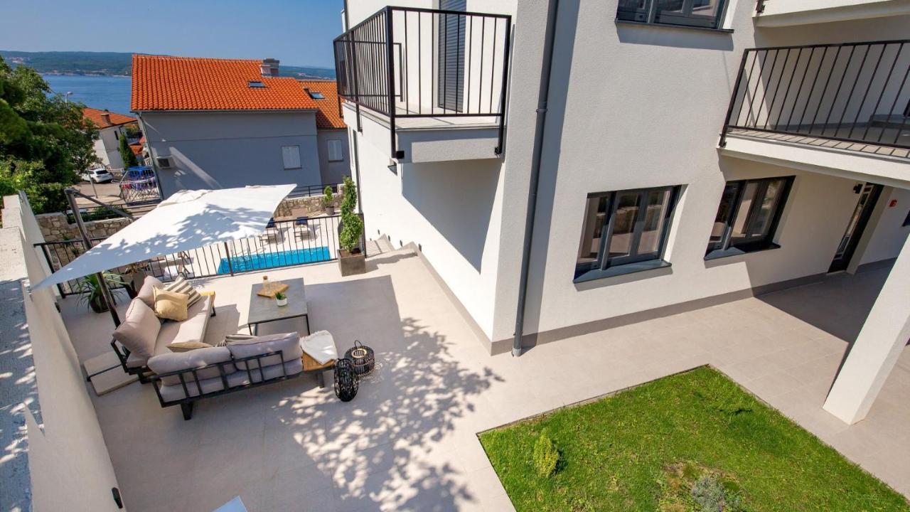 Apartments Villa Frankola With Swimming Pool Crikvenica Zewnętrze zdjęcie