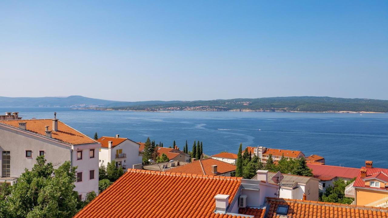 Apartments Villa Frankola With Swimming Pool Crikvenica Zewnętrze zdjęcie