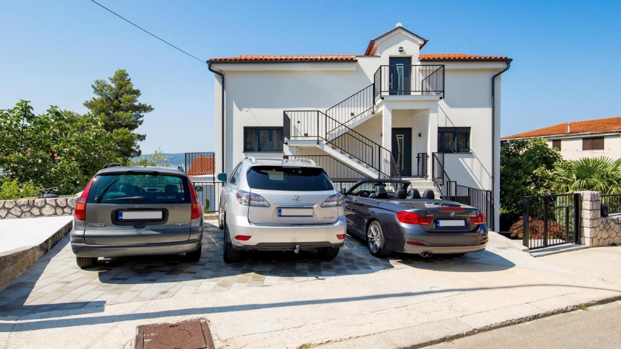 Apartments Villa Frankola With Swimming Pool Crikvenica Zewnętrze zdjęcie